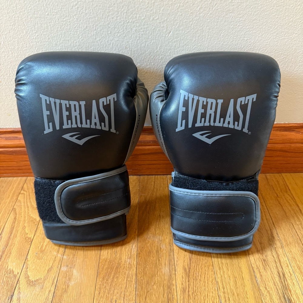 Everlast Powerlock Boxing Gloves Size 16 Model P00002286 black